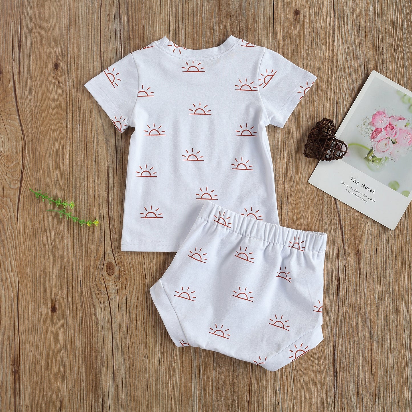 2 Pcs - Short Sleeve Sun Print Top + Shorts Set